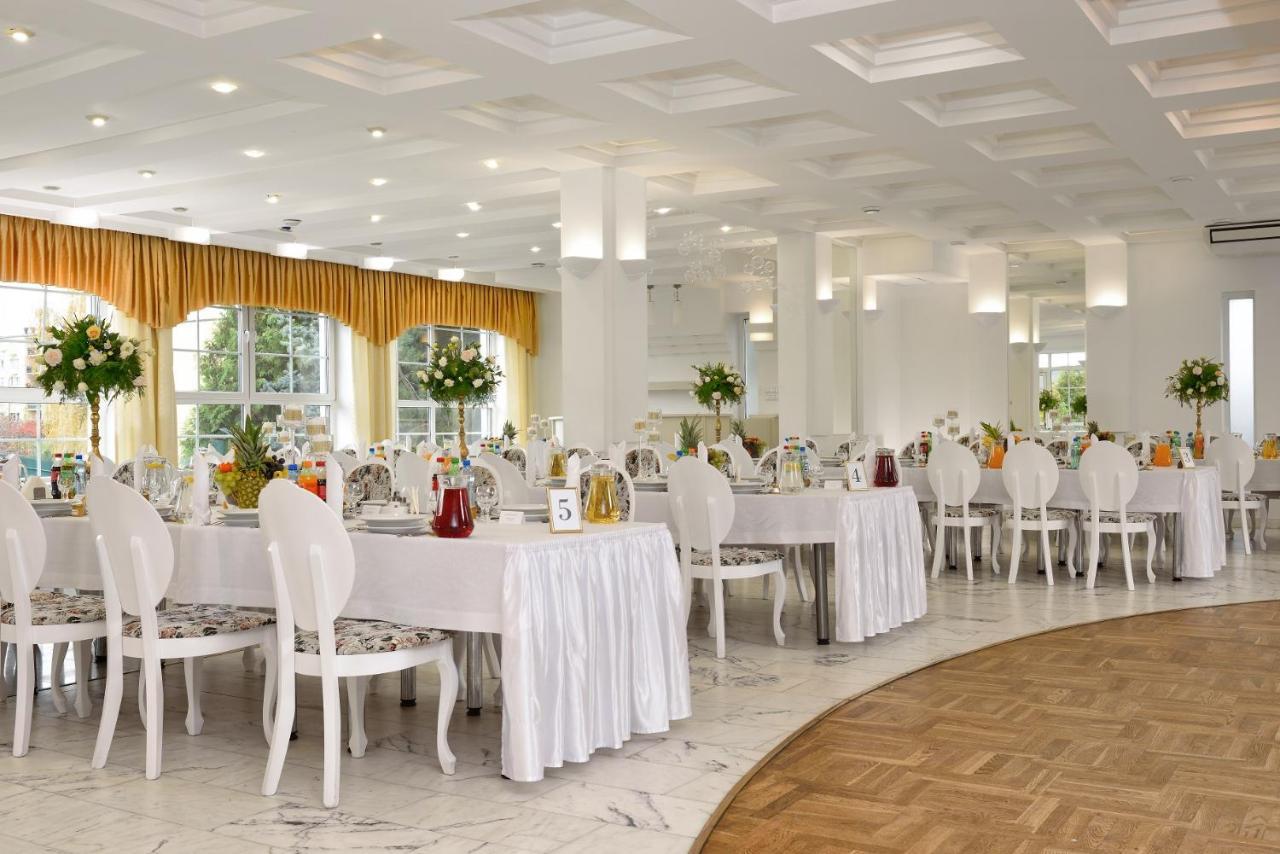 Hotel Agat Piotrków Trybunalski Exterior foto